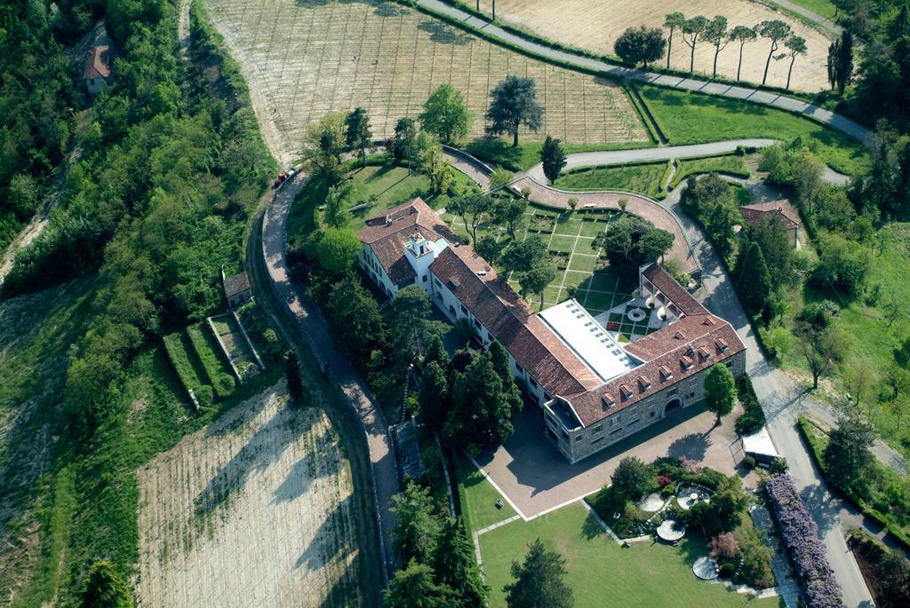 Villa Ottolenghi Wedekind Acqui Terme ภายนอก รูปภาพ